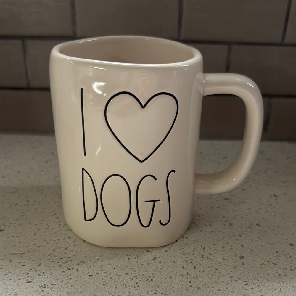 Rae Dunn Mug - I 🩷 Dogs